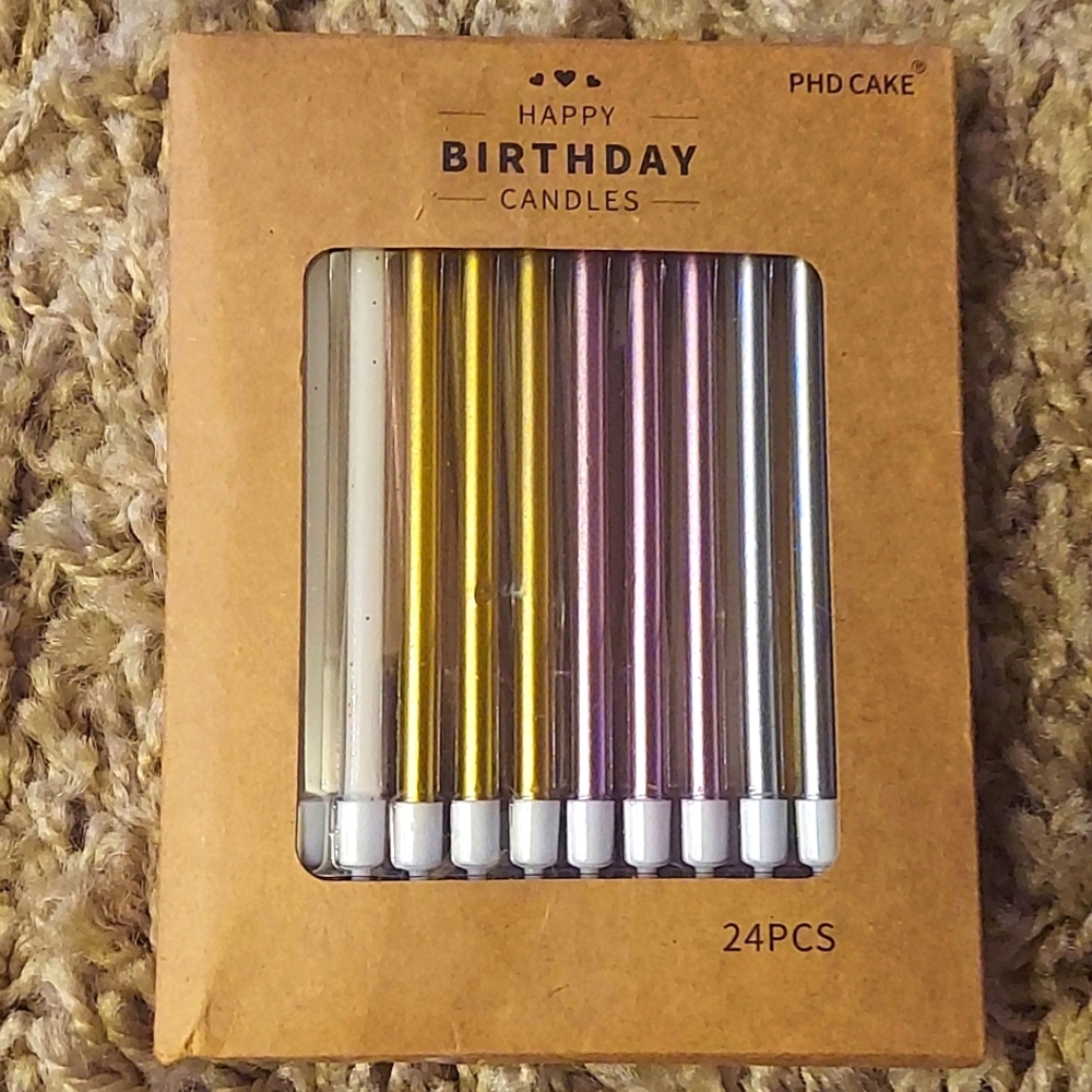 Set of 24 Candles, Happy Birthday by PHD Cake.